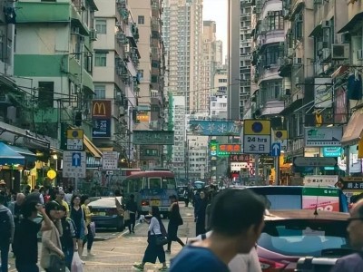 中国房地产价格暴跌，投机行为急剧升温，房价一路飙升