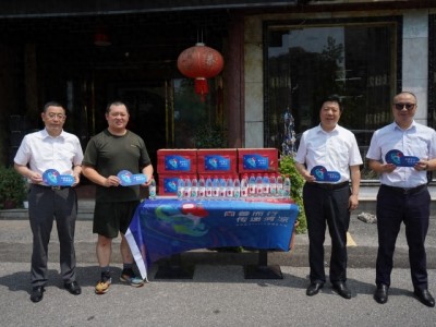 “向善而行、传递清凉”公益赠饮行动有序展开