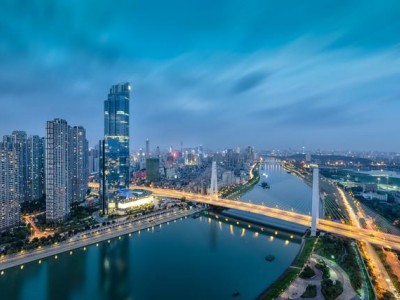 武汉楼市量价齐跌，未来房价将迎来拐点？