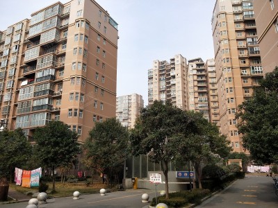 回龙观东大街的尽头-紫金新干线小区（二选一）